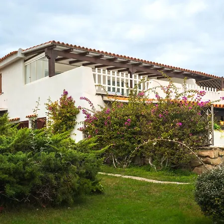 Baia Caddinas Fronte Mare Apartament