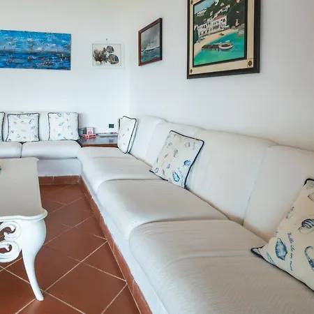 Baia Caddinas Fronte Mare Apartmán *