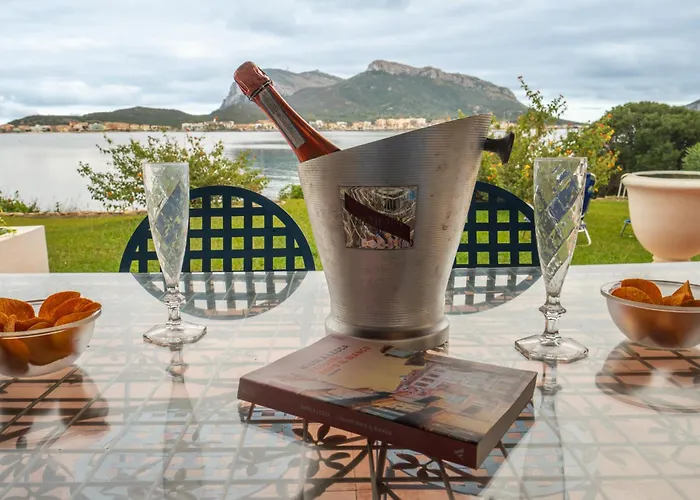 Baia Caddinas Fronte Mare Apartmán Golfo Aranci