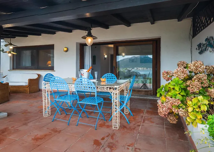 Apartmán Baia Caddinas Fronte Mare